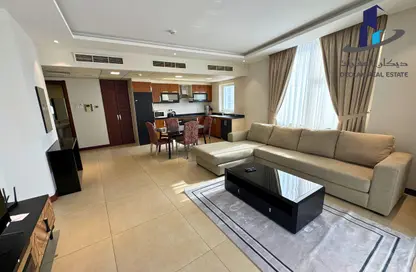 Apartment - 1 Bedroom - 2 Bathrooms for rent in Al Juffair - Capital Governorate