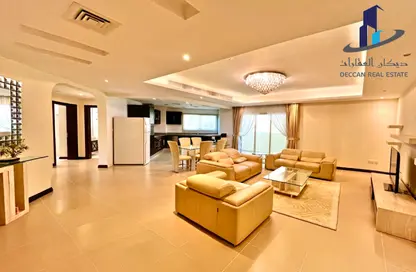 Apartment - 3 Bedrooms - 3 Bathrooms for rent in Al Juffair - Capital Governorate