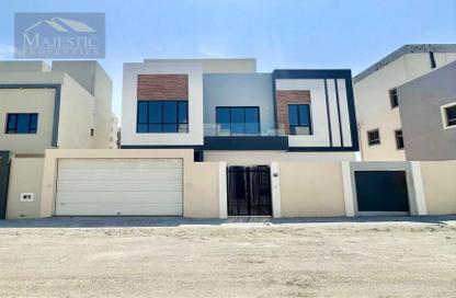 Villa - 4 Bedrooms - 5 Bathrooms for sale in Hidd - Muharraq Governorate