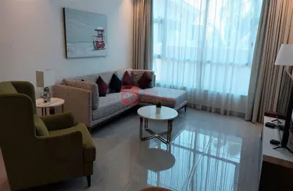 Living Room image for: Apartment - 2 Bedrooms - 2 Bathrooms for rent in Segaya - Manama - Capital Governorate, Image 1