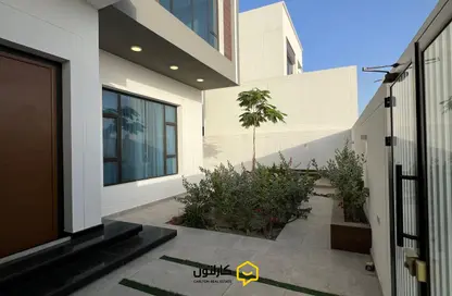 فيلا - 5 غرف نوم - 6 حمامات للبيع في موزون - ديار المحرق - المحرق