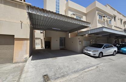 Apartment - 3 Bedrooms - 2 Bathrooms for rent in Alhajiyat - Riffa - Southern Governorate