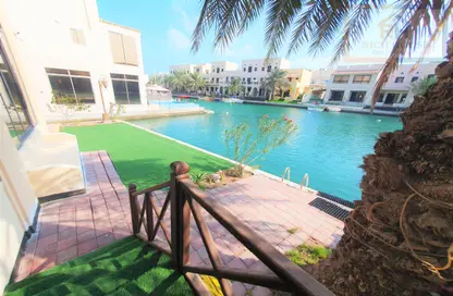 Pool image for: Villa - 3 Bedrooms - 4 Bathrooms for rent in Al Marsa Floating City - Amwaj Islands - Muharraq Governorate, Image 1