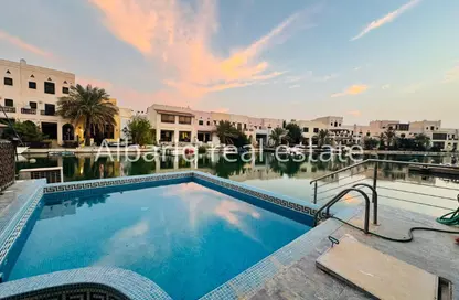 شقة - 3 غرف نوم - 4 حمامات للايجار في مدينة المرسى - أمواج - المحرق