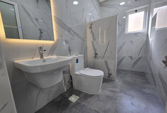 968233 - Property Image 3