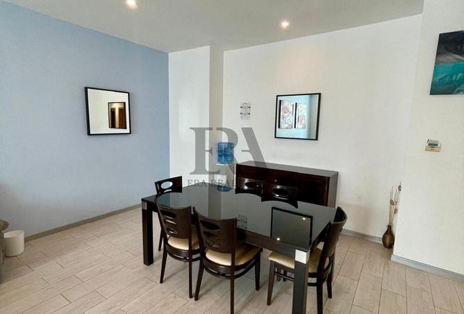 978607 - Property Image 2