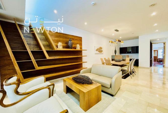 982670 - Property Image 2