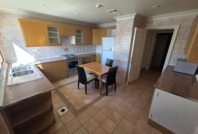 978917 - Property Image 3