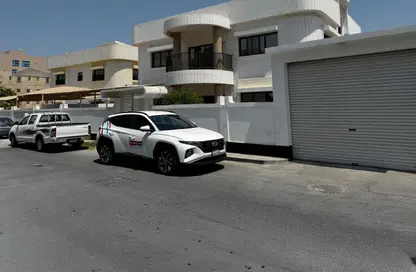 Villa - 7 Bedrooms - 2 Bathrooms for rent in Mahooz - Manama - Capital Governorate