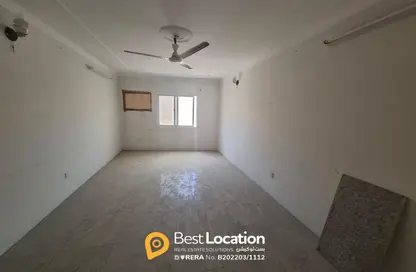 Apartment - 2 Bedrooms - 2 Bathrooms for rent in Salmaniya - Manama - Capital Governorate