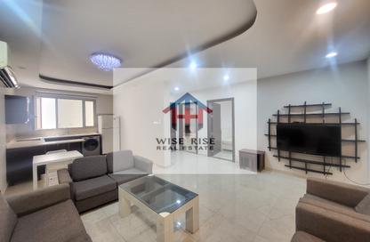 Apartment - 2 Bedrooms - 2 Bathrooms for rent in Karbabad - Manama - Capital Governorate