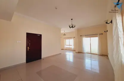 Apartment - 3 Bedrooms - 3 Bathrooms for rent in Al Juffair - Capital Governorate