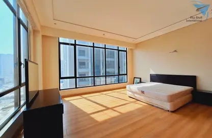 Apartment - 3 Bedrooms - 4 Bathrooms for rent in Al Juffair - Capital Governorate