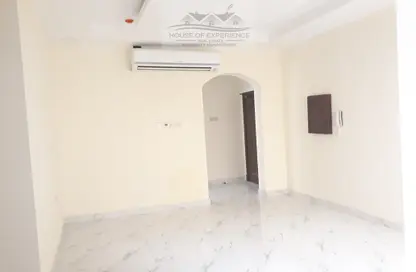 Empty Room image for: Apartment - 3 Bedrooms - 3 Bathrooms for rent in Shakhura - Northern Governorate, Image 1