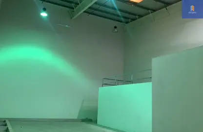 Warehouse - Studio - 1 Bathroom for rent in Hidd - Muharraq Governorate