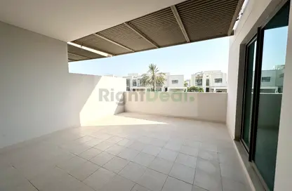 Apartment - 2 Bedrooms - 2 Bathrooms for sale in Tala Island - Amwaj Islands - Muharraq Governorate