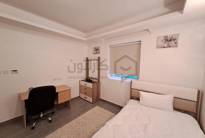 955113 - Property Image 3