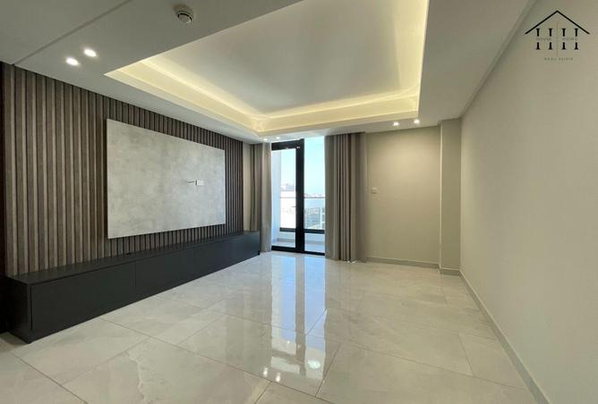 953812 - Property Image 2