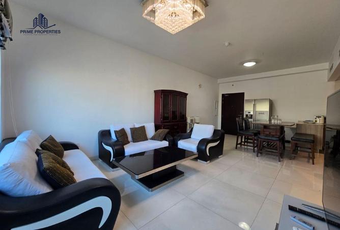 989019 - Property Image 2