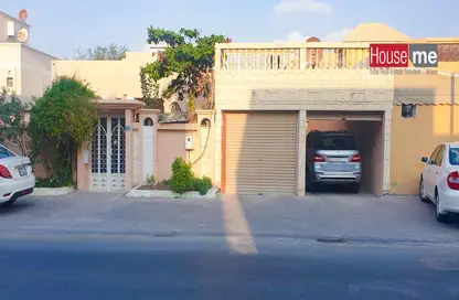 Outdoor Building image for: Villa - 3 Bedrooms - 4 Bathrooms for sale in Alhajiyat - Riffa - Southern Governorate, Image 1
