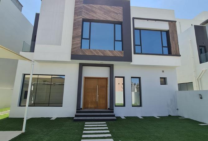 952159 - Property Image 2