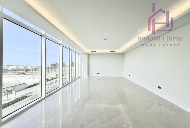 965692 - Property Image 2