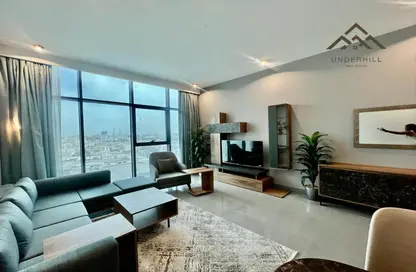 Living Room image for: Apartment - 1 Bedroom - 2 Bathrooms for rent in Mahooz - Manama - Capital Governorate, Image 1
