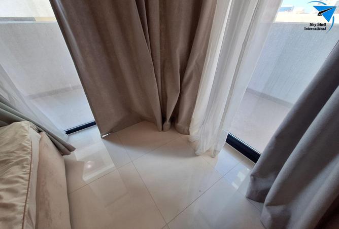 965811 - Property Image 3
