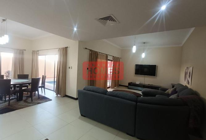 967030 - Property Image 2