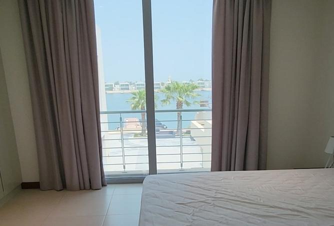 957689 - Property Image 3