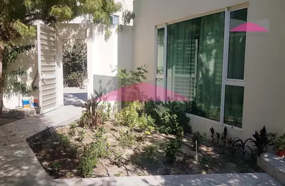 Villa - 4 Bedrooms - 4 Bathrooms for rent in Mahooz - Manama - Capital Governorate
