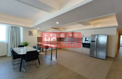 Apartment - 3 Bedrooms - 4 Bathrooms for rent in Al Juffair - Capital Governorate