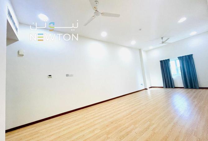 977127 - Property Image 3