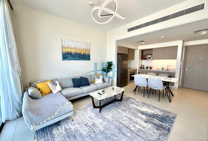 987363 - Property Image 3