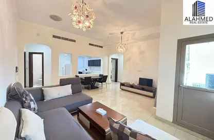 Apartment - 2 Bedrooms - 3 Bathrooms for rent in Al Juffair - Capital Governorate