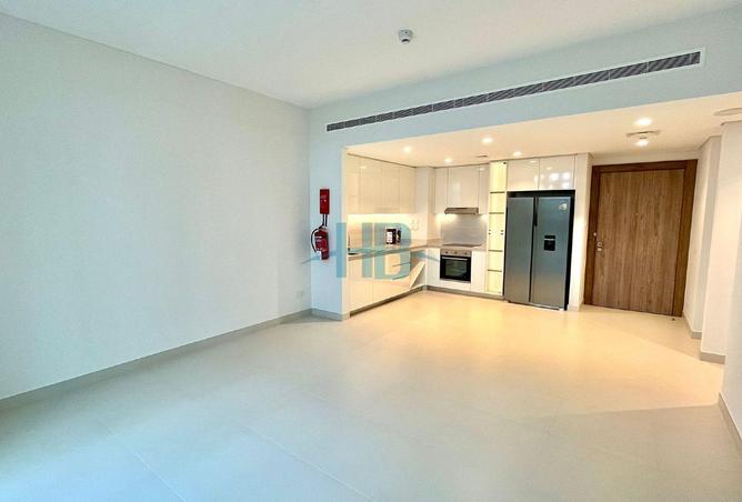 985051 - Property Image 2