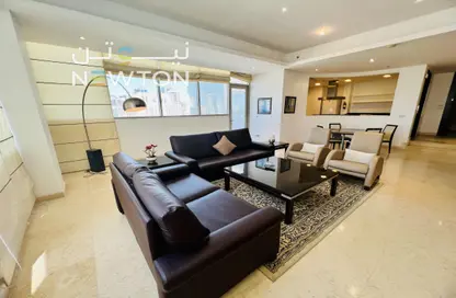 Apartment - 3 Bedrooms - 4 Bathrooms for rent in Al Juffair - Capital Governorate