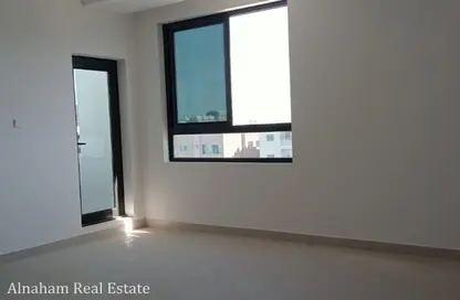 Apartment - 5 Bedrooms - 5 Bathrooms for sale in Hidd - Muharraq Governorate