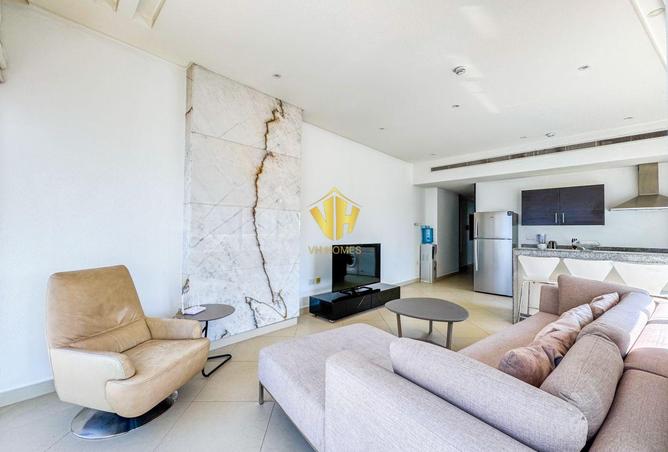 983283 - Property Image 3