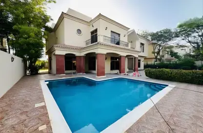 Villa - 4 Bedrooms - 5 Bathrooms for rent in Saar - Northern Governorate