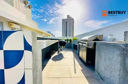 Apartment - 2 Bedrooms - 3 Bathrooms for sale in Al Juffair - Capital Governorate