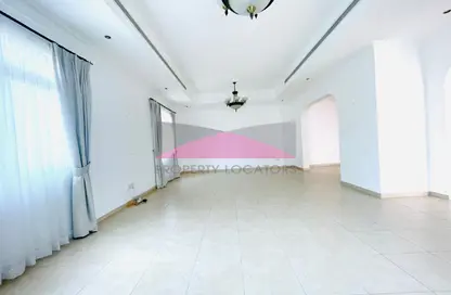Villa - 5 Bedrooms - 5 Bathrooms for rent in Janabiya - Northern Governorate