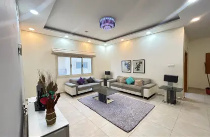 Living Room image for: Apartment - 2 Bedrooms - 2 Bathrooms for rent in Al Juffair - Capital Governorate, Image 1
