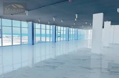 Office Space - Studio - 3 Bathrooms for rent in Hidd - Muharraq Governorate