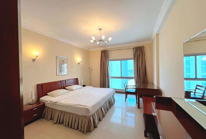 989935 - Property Image 3