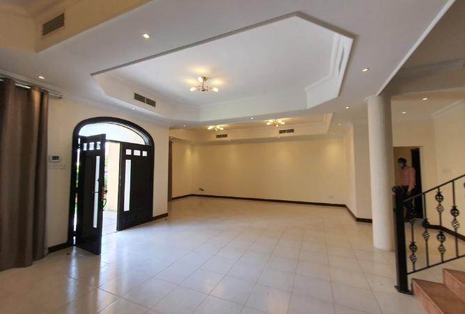 971967 - Property Image 2