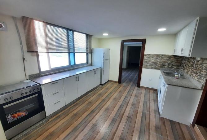 971684 - Property Image 3