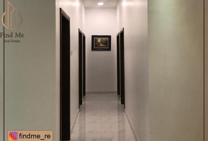 988306 - Property Image 3