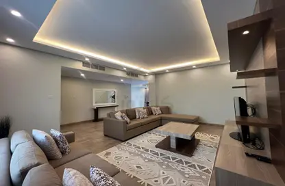 Living Room image for: Villa - 3 Bedrooms - 4 Bathrooms for rent in Al Juffair - Capital Governorate, Image 1