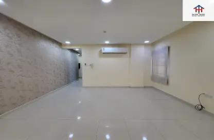 Apartment - 2 Bedrooms - 2 Bathrooms for rent in Hidd - Muharraq Governorate